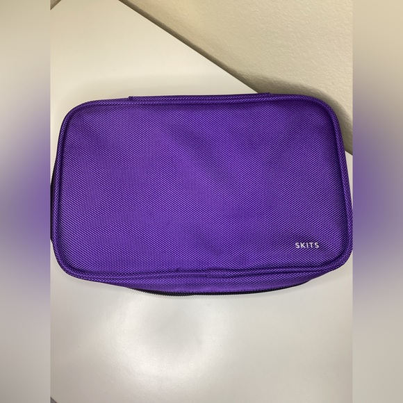 Bag for makeup or pencils - Picture 1 of 5